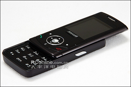 三星 sgh-d528滑盖手机不仅有轻薄沉稳的外观,更具有实用价值,它内置