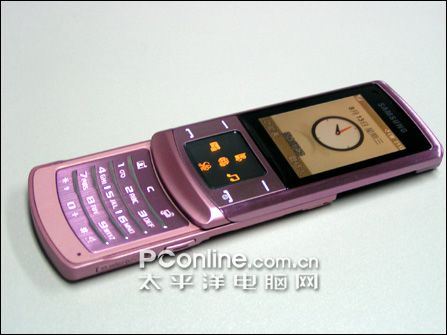 粉时尚MM最爱 三星U900粉色版爆降