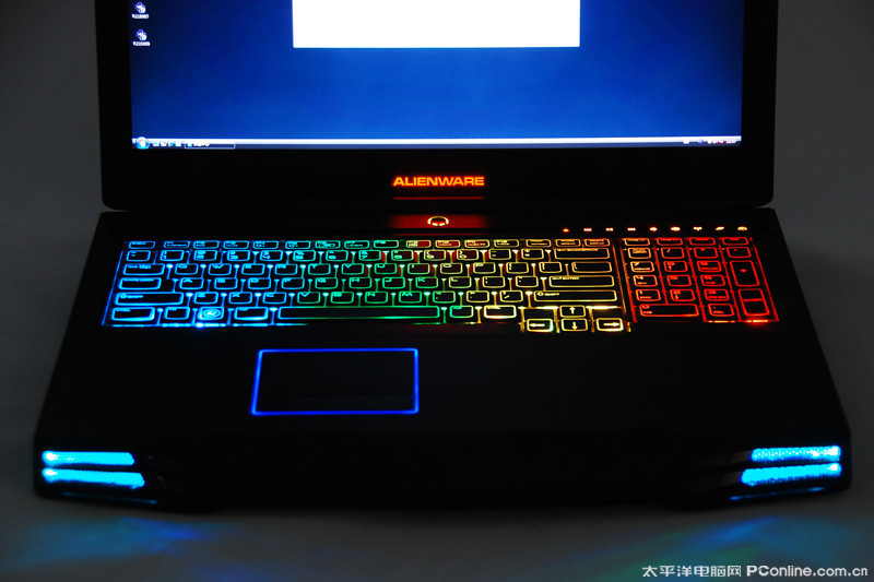 Alienware M17x(ALW17D-2928)ͼ