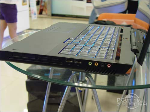 Alienware M17x(ALW17D-3728)ͼ