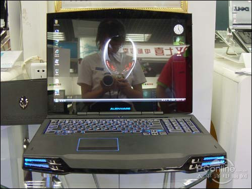 Alienware M17x(ALW17D-2828)ͼ