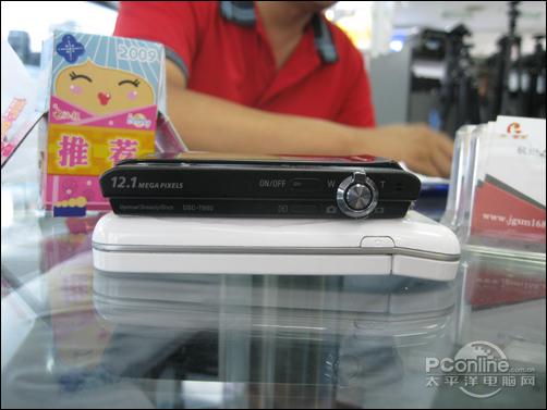 索尼T900