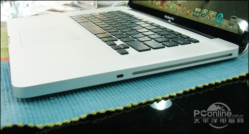 ƻMacBook Pro 17(MC226)ͼ