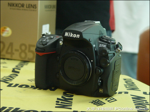 d700