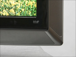 夏普LCD-40LX710A屏幕边框细节