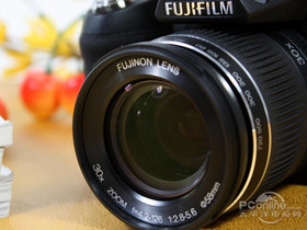 ʿ FinePix HS11