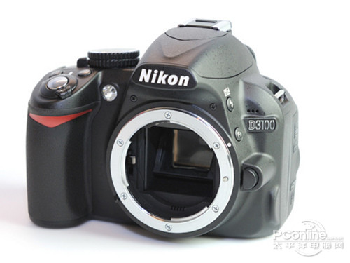 D3100