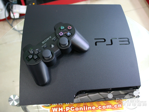 游戏机中的无双霸者武汉ps3持续火热销售中