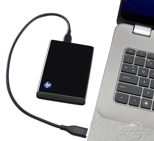 给力2011!惠普发布全球首款USB3.0移动硬盘_