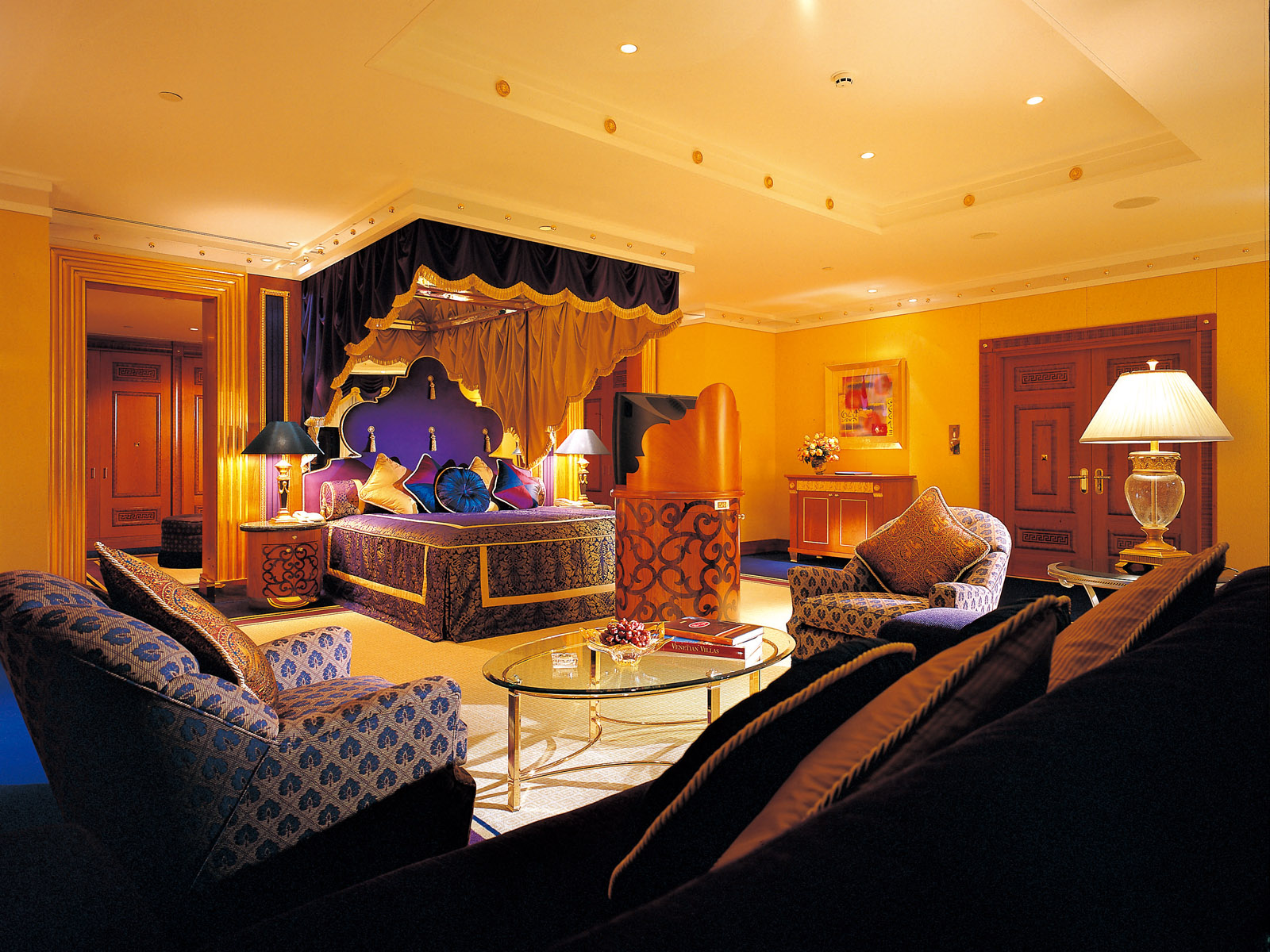 世界上最豪华七星级酒店迪拜塔高清晰壁纸