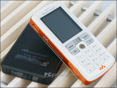 索尼爱立信W800C