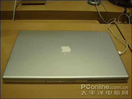 苹果MacBook Pro 17(MB166)