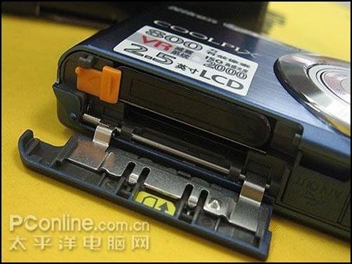 尼康 S210