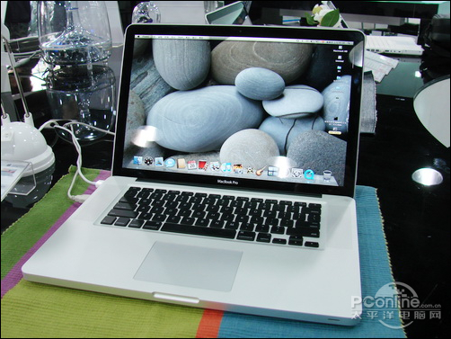 ƻMacBook Pro 17(MC226)ͼ