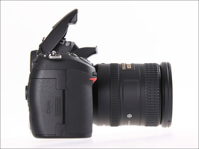 ῵D300S