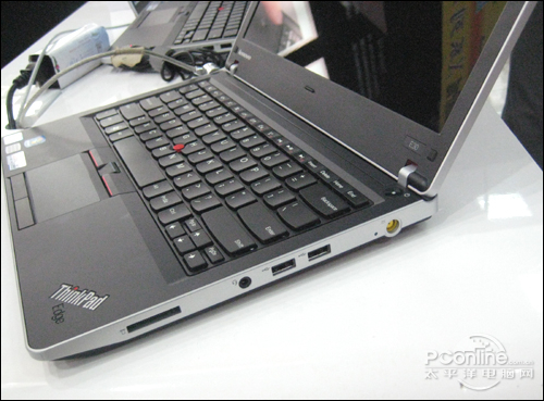 ThinkPad E30 04922ZCͼ