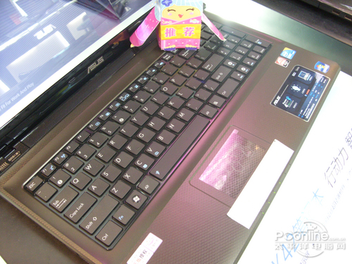 键盘操作区华硕k52je系列笔记本均配备了华硕创新的触摸板智能防误触